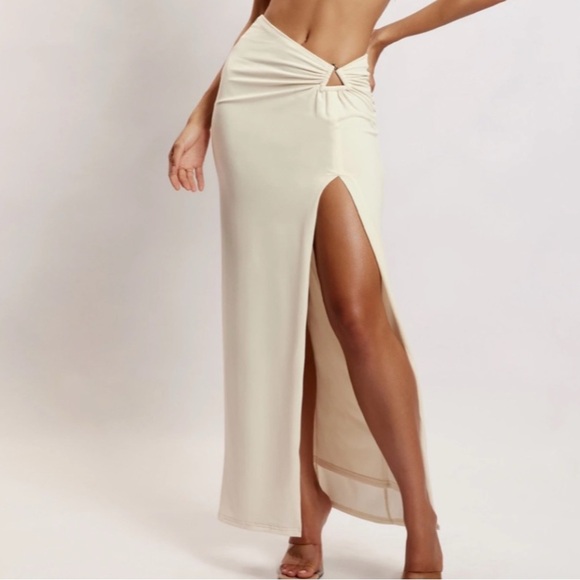 Meshki Dresses & Skirts - Meshki Elegant White Maxi Skirt